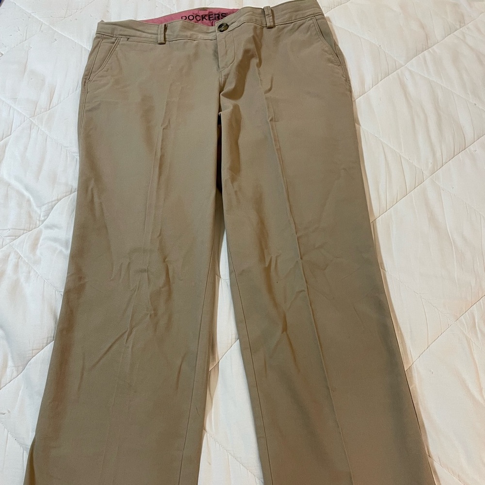Dockers in canvas color